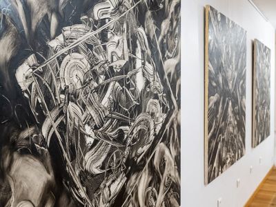 La dame qui pique Saintes - Coin des artistes